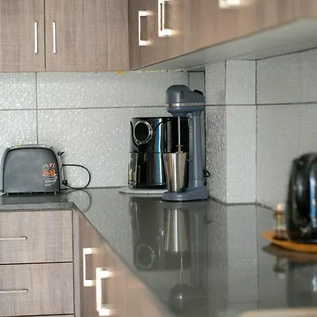 Kapparis Avenue Παραλίμνι